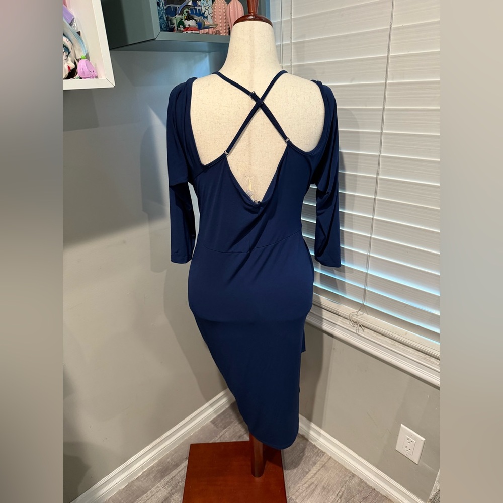 ASOS Plus Faux Wrap Off Shoulder Dress‎ - Picture 5 of 7